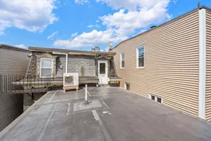 109 Eutaw St, Boston, MA 02128 - Photo 22