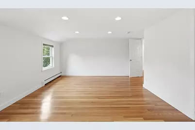 8 Wilson St, Wellesley, MA 02482 - Photo 32