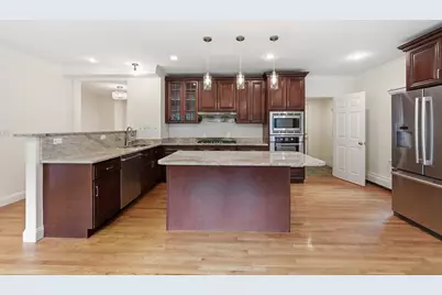 8 Wilson St, Wellesley, MA 02482 - Photo 10