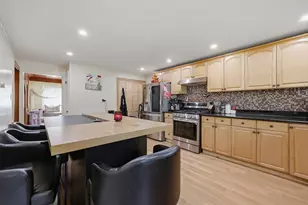 47 Chestnut St, Lynn, MA 01902 - Photo 18