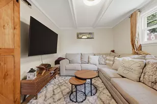 47 Chestnut St, Lynn, MA 01902 - Photo 10