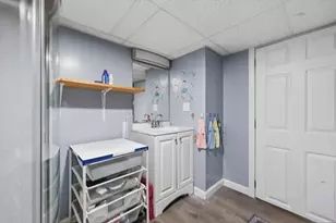 47 Chestnut St, Lynn, MA 01902 - Photo 36