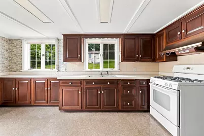 19 Eastern Ave, Essex, MA 01929 - Photo 10