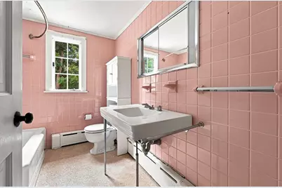 19 Eastern Ave, Essex, MA 01929 - Photo 6