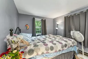 8 Carriage Hill Rd, Amesbury, MA 01913 - Photo 6