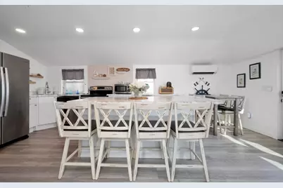 8 Green St, Wareham, MA 02558 - Photo 10