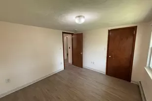 54 Pleasant St, Wareham, MA 02571 - Photo 10