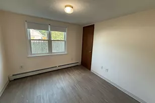 54 Pleasant St, Wareham, MA 02571 - Photo 14