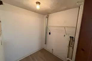 54 Pleasant St, Wareham, MA 02571 - Photo 6