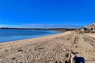 54 Pleasant St, Wareham, MA 02571 - Photo 20