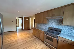 54 Pleasant St, Wareham, MA 02571 - Photo 10