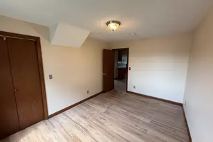 54 Pleasant St, Wareham, MA 02571 - Photo 12