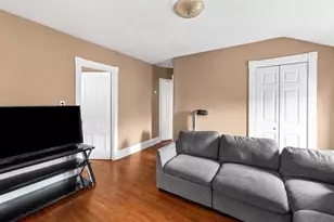 21 Salisbury St, New Bedford, MA 02744 - Photo 16