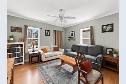 21 Salisbury St, New Bedford, MA 02744 - Photo 6