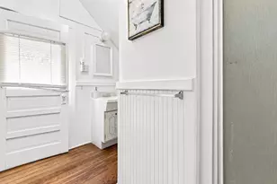 21 Salisbury St, New Bedford, MA 02744 - Photo 14