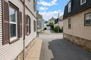 21 Salisbury St, New Bedford, MA 02744 - Photo 4