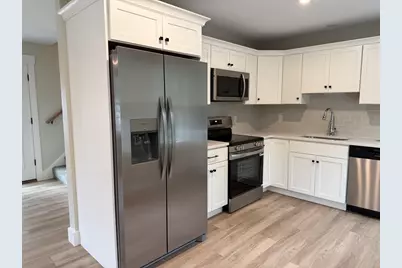480 Wareham St #14, Middleborough, MA 02346 - Photo 2