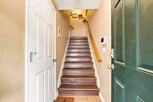 1284 County St, Attleboro, MA 02703 - Photo 6