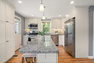 6 Tyler St, Boston, MA 02136 - Photo 12