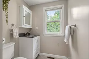 6 Tyler St, Boston, MA 02136 - Photo 14