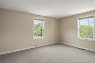 6 Tyler St, Boston, MA 02136 - Photo 16