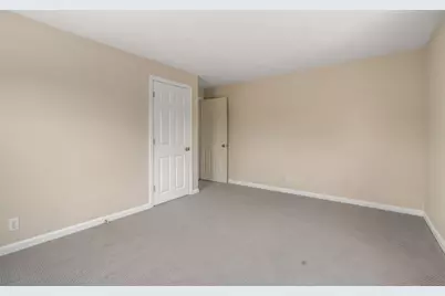 6 Tyler St, Boston, MA 02136 - Photo 18