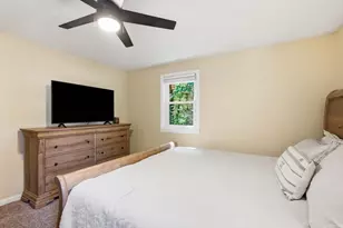 668 Summer St, Rockland, MA 02370 - Photo 14