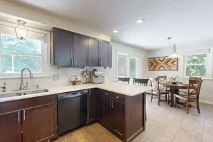 668 Summer St, Rockland, MA 02370 - Photo 10