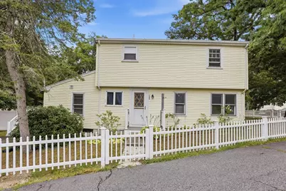 107 Pond St, Rockland, MA 02370 - Photo 2
