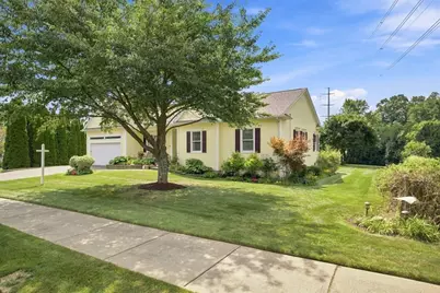 135 Lancaster Dr, Agawam, MA 01001 - Photo 2