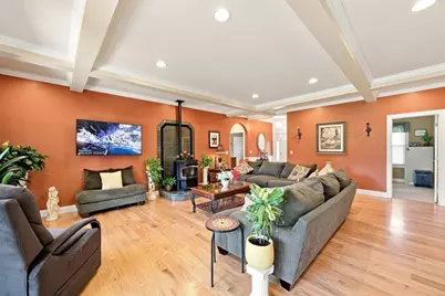 135 Lancaster Dr, Agawam, MA 01001 - Photo 22