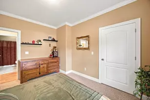 135 Lancaster Dr, Agawam, MA 01001 - Photo 20