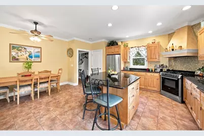 135 Lancaster Dr, Agawam, MA 01001 - Photo 26