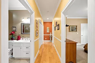 135 Lancaster Dr, Agawam, MA 01001 - Photo 12