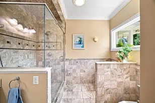 135 Lancaster Dr, Agawam, MA 01001 - Photo 16