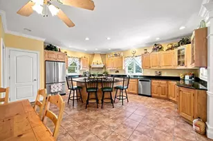 135 Lancaster Dr, Agawam, MA 01001 - Photo 8
