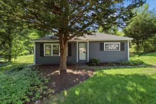 1433 Massachusetts Ave, Lexington, MA 02420 - Photo 2