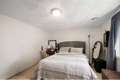 127 Maple St, Attleboro, MA 02703 - Photo 10