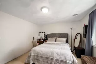 127 Maple St, Attleboro, MA 02703 - Photo 10