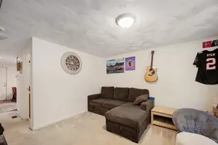 127 Maple St, Attleboro, MA 02703 - Photo 22