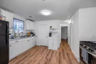 694 Merrimack St, Lowell, MA 01854 - Photo 8