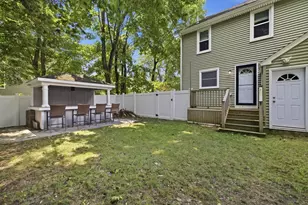 20 Chestnut St, East Bridgewater, MA 02333 - Photo 20