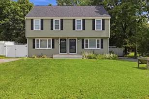 20 Chestnut St, East Bridgewater, MA 02333 - Photo 1