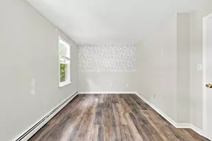 20 Chestnut St, East Bridgewater, MA 02333 - Photo 10