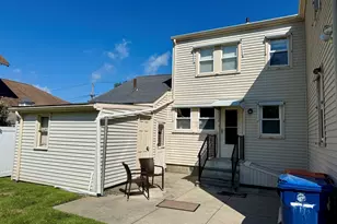16 Pauline St, New Bedford, MA 02740 - Photo 6