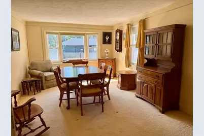 16 Pauline St, New Bedford, MA 02740 - Photo 12