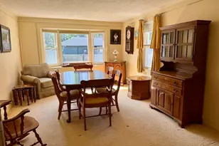 16 Pauline St, New Bedford, MA 02740 - Photo 12