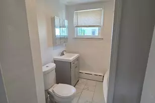 39 Bond St, Fall River, MA 02720 - Photo 14