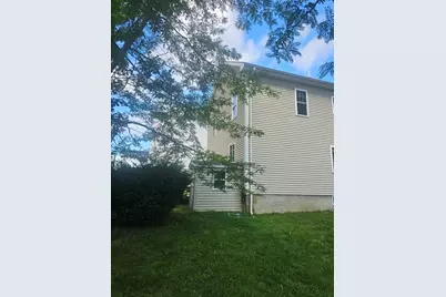 39 Bond Street, Fall River, MA 02720 - Photo 4