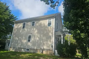 39 Bond St, Fall River, MA 02720 - Photo 2